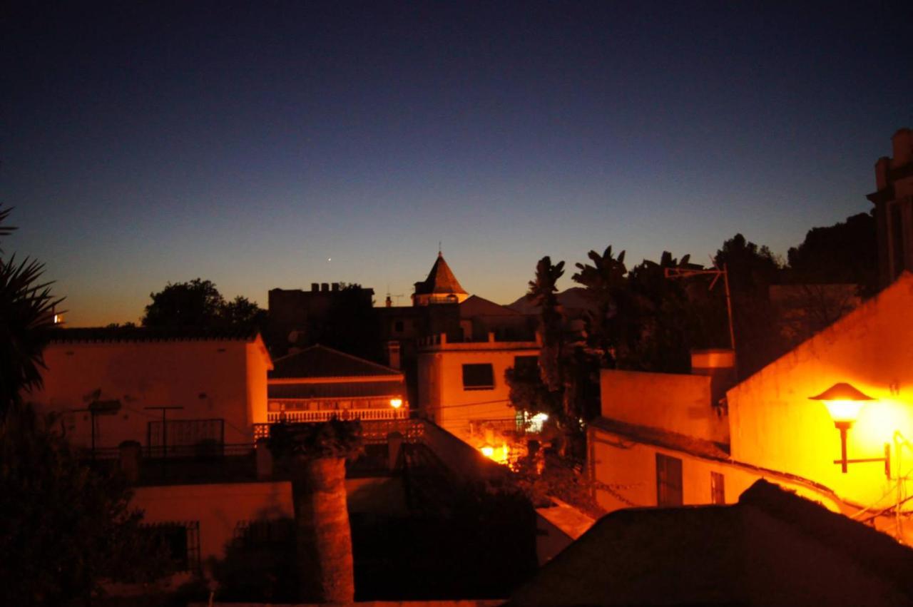 Casa Babylon Backpakers Hostel Malaga Exterior photo